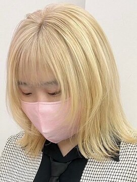 ウィコ 新宿(WICO) ブロンドウルフ[新宿駅/切りっぱなしボブ/エアリーロング]