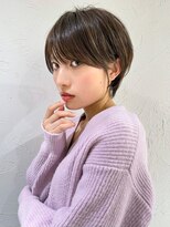 アンド ストーリーズ(&STORIES) 前髪あり耳掛け丸みくびれショートボブ20代30代40代50代(蘭)