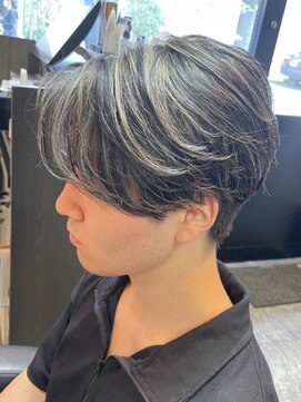 ジュンヌオム リンカラン(Jeune Homme LINGKARAN) センターパート×メッシュ