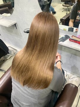 グラッジ 池袋(GLADGE) ダブルカラー、ミルクティーベージュ