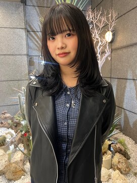 ゼスト フィーノ(ZEST fino) 【大宅種乃】レイヤーカット＋ターンダウンカラー