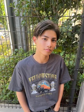 キング 高槻(K!ng) 縮毛矯正髪質改善ハイライトレイヤーカット高槻美容室エクステ