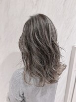 リー 京橋(Lee)&nbsp;今里☆ホワイトハイライトとインナーカラーを同時に☆