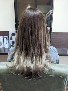 レアナ バイ ニーナ(Leana by NINA) プルエクステでロングヘア　札幌西区美容室「レアナ」