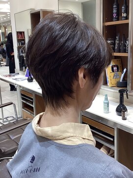 ピークアブー アヴェダ アトレ恵比寿(PEEK-A-BOO AVEDA) ショートレイヤーベージュブラウン