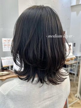 コンティロミー(CONTI ROMMY.) ミディアムレイヤー☆クラゲヘアー☆髪質改善くびれウルフカット