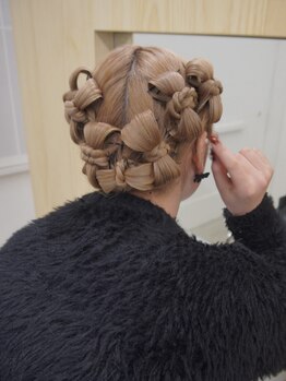 ワビ(wabi)の写真/結婚式,ライブなど、大切な日はプロの技で華やかに。崩れにくいからかわいいを一日中キープ◎