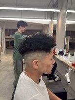 ルースト 南堀江店(ROOST)&nbsp;刈り上げセンターパート/波巻きツイストスパイラル/南堀江