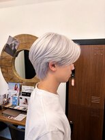 シールドヘアー 沖縄 新都心(C'LD Hair) ホワイトシルバー/那覇美容室/おもろまち美容室