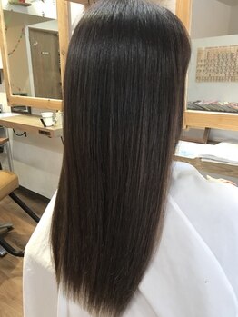 アモヘアー 城山店(amo hair)の写真/【気になるクセ対策】幅広い髪の悩みに対応できるお手入れ簡単ストレート☆クセを気にせずお出かけ♪