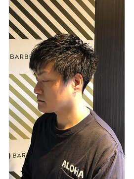 バーバーバー 八広(BARBER-BAR) 大人のシンプルショートスタイル