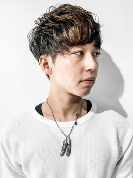 フジヤマ バーバー ショップ(FUJIYAMA BARBER SHOP) オールバックツイストパーマ七三コンマヘア