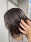 【外国人風】グレージュの外国人風3Dハイライトカラー