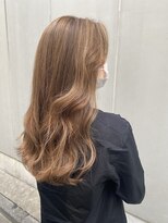 エディ(eddie)&nbsp;【eddie】ロング×ベージュ系ハイライトカラー