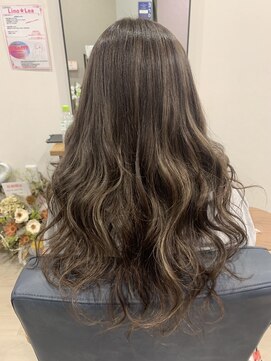 ナル(Nalu) グレージュ×ハイライト