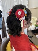 《見附 今町》卒業セット 袴 黒髪 ハーフアップ 赤髪飾り