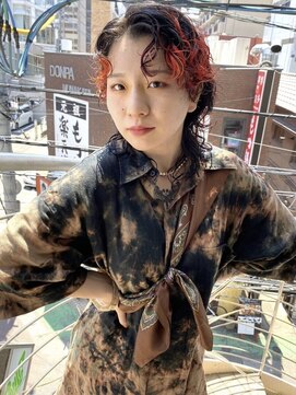 キュエ(qiie) 斜めバング/デザインカラー/グレージュカラー/シルキーベージュ