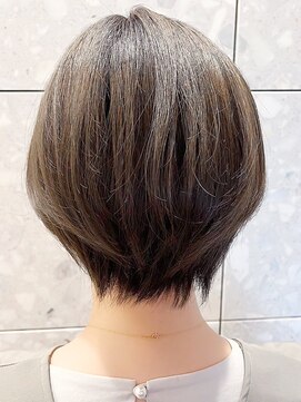 ヴィラ 川西店(Villa) 20代30代40代ナチュラルハイライト立体感アッシュベージュ