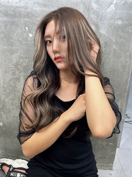 キング(K!ng) 縮毛矯正髪質改善ハイライトレイヤーカット枚方美容室エクステ