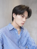 ニコ トウキョウ ヨコハマ(nico)&nbsp;毛流れセンターパートニュアンスパーマカルマヘアメンズパーマ