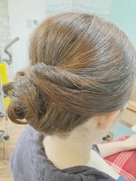 ヘアー バイ ミーズ(hair by Mii’s)&nbsp;夜会風シニヨン