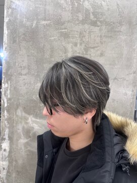 メンズサロン キング 梅田店(Men’s salon K!ng) フェザーショートアップバングセンターパートメンズハイライト