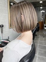 モルト 麻生(molt) ハイライト ボブ