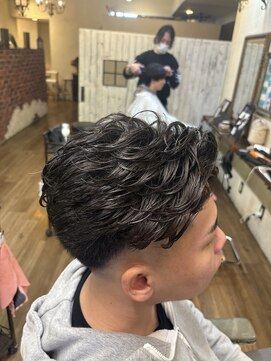 ベレッタ 枚方店(veretta.) メンズフェザーパーマ