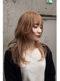 オレンジベージュのレイヤーウルフ