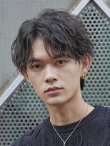 フィフス 大分(fifth)&nbsp;大分ツイストスパイラルパーマメンズカットセンターパートゆるめ