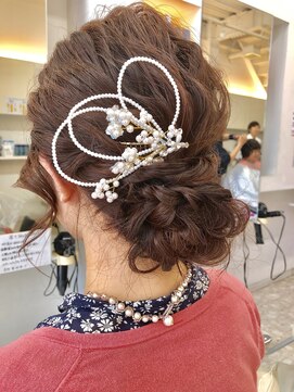 イザワ ヘアメイクサロン(izawa) おだんごアップ