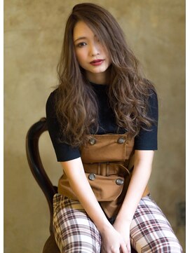 ディスオモテサンドウ 表参道(This OMOTESANDO) 大人可愛いウェーブスタイル！