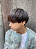 ナチュラルマッシュ横顔黒髪モテる流行サラサラセンターパート