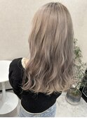 シルバーグレージュ