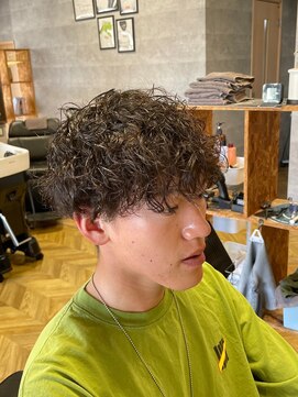 ザ ハレ 問屋町店(THE HALE'S) きつめスパイラルパーマ