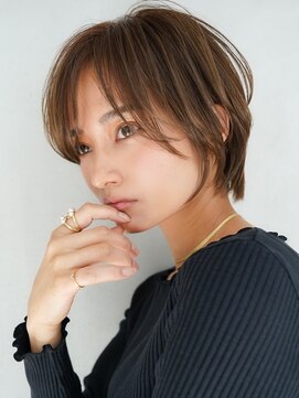 ギークス(GEEKS) 【GEEKS渋谷】大人ショートウルフ/グレージュ/冬カラー/20代30代