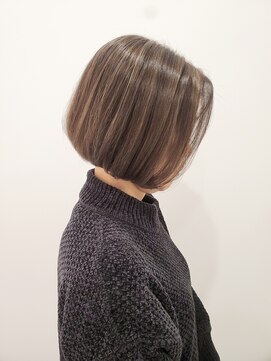 エレノア 自由が丘ANNEX(Eleanor) ショートボブ/ハイライト/脱白髪染め