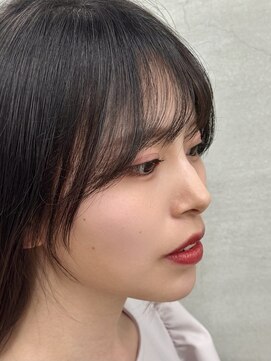 レヴィア(REVIA) 前髪カット顔まわりカットレイヤーカット