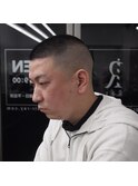 清潔感と男らしさを両得できる ボウズスタイル【メンズカット】