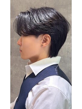 アンダーバーホワイト 芦屋店(_WHITE) 毛流れセンターパート