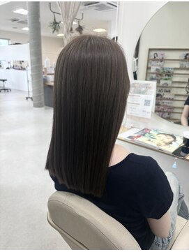 シルエット 美容室 アッシュベージュ