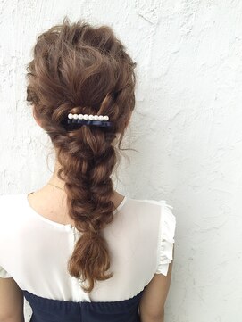 アンジュ(ange) 波巻きダウンスタイル