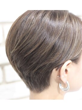 アーヌ エヌン(Anu Nn) ◆ヌーディーベージュ/大人かわいい/小顔/20代30代40代/京都駅