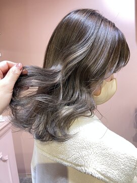 ラメール(MAISON LA MER) 《AYAKA》ブリーチあり☆グレージュカラー