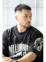 にもう&nbsp;クロップかき上げスキンフェードカット２