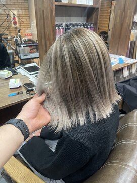 ラフ(LAFF) #バレイヤージュ#グレージュカラー#ボブウルフ#ココアベージュ