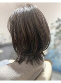 外ハネ/クビレイヤー/グレージュイルミナカラー[美髪/南行徳駅]