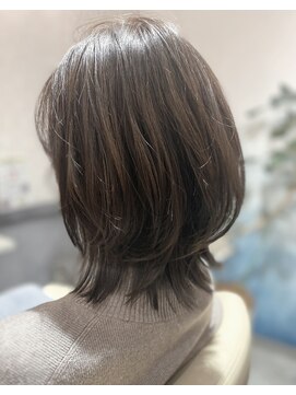トウカ 南行徳店(TOUKA) 外ハネ/クビレイヤー/グレージュイルミナカラー[美髪/南行徳駅]