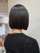 ラフ 新宿(Laff)&nbsp;前下がりボブ切りっぱなしボブぱつっとボブ暗髪ボブ/縮毛矯正