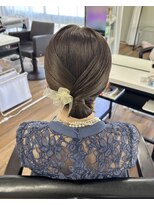 オウン(AUN)&nbsp;タイトシニヨン